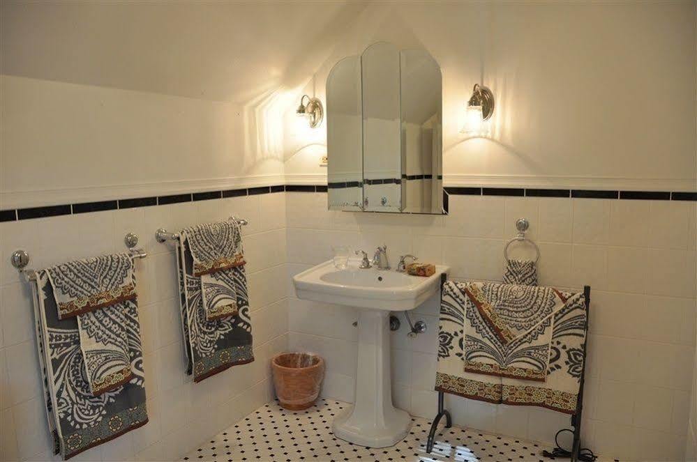Wayne Bed & Breakfast Inn (Adults Only) Exteriör bild